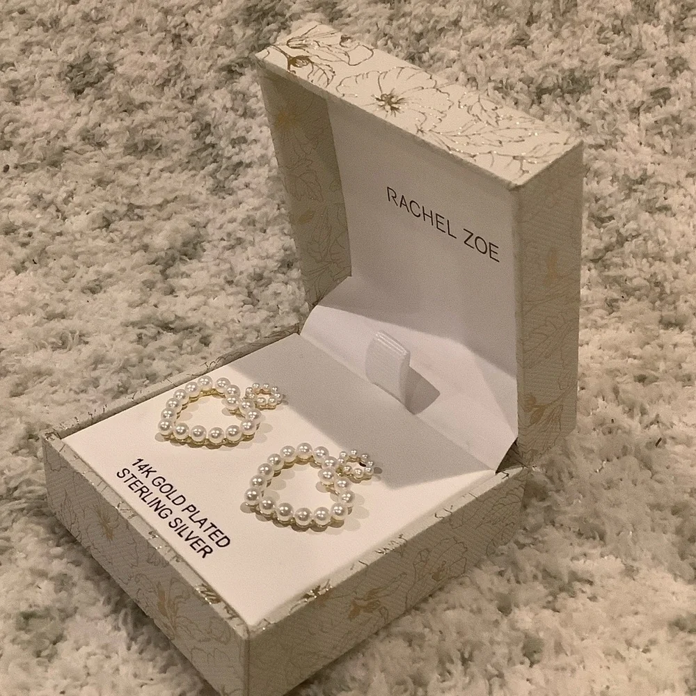 Rachel Zoe 14kt Gold Plated Sterling Silver Pearl Heart Earrings NWT Boxed - Picture 7 of 16